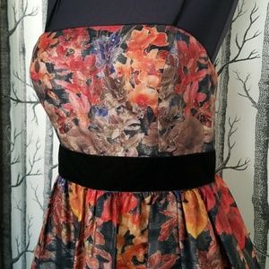 Stunning Adrianna Papell Catching Fire Floral Gown